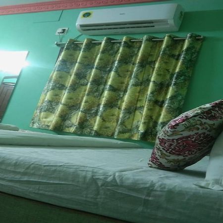 Hotel O Palace Inn Near Acropolis Mall Jadabpur Bagian luar foto